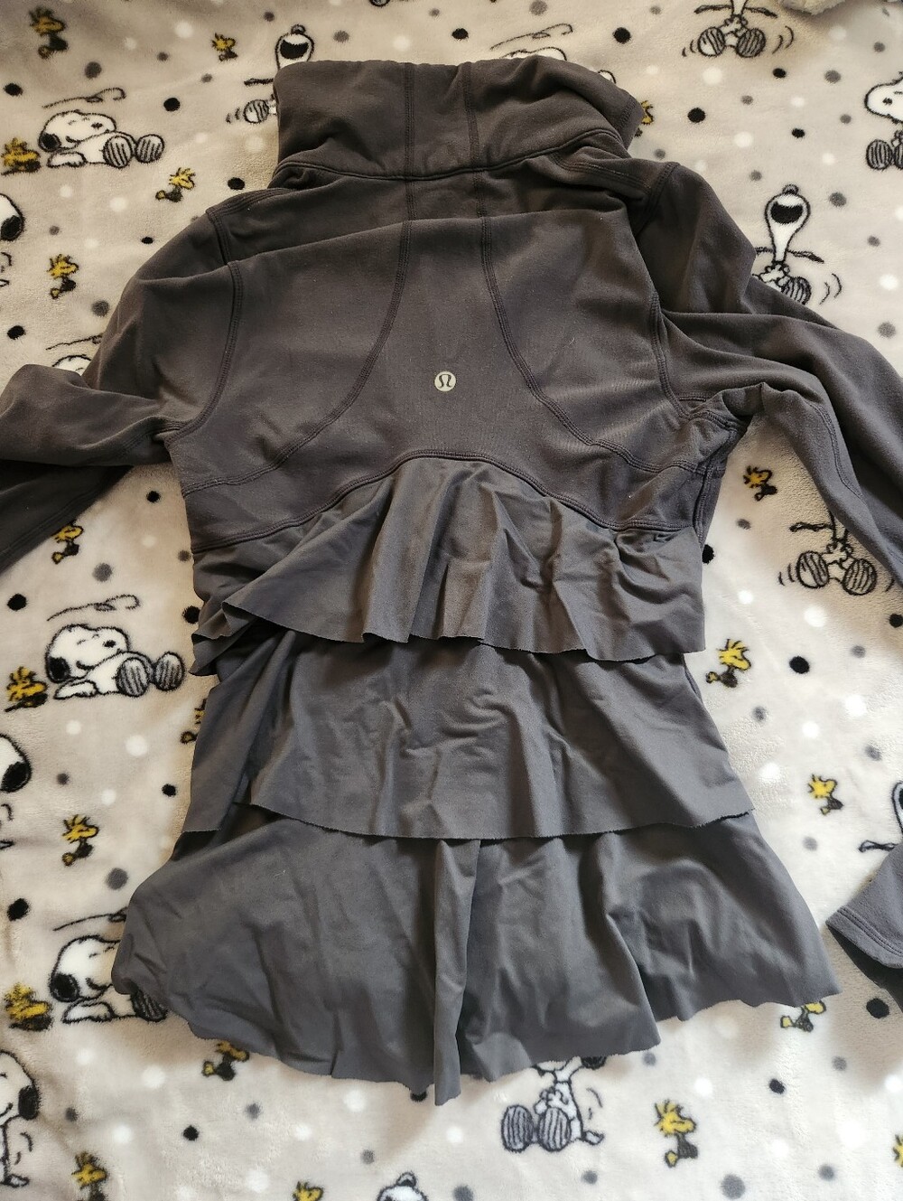 Lululemon Yogi Dance Gray Ruffle Jacket - Picture 5 of 6